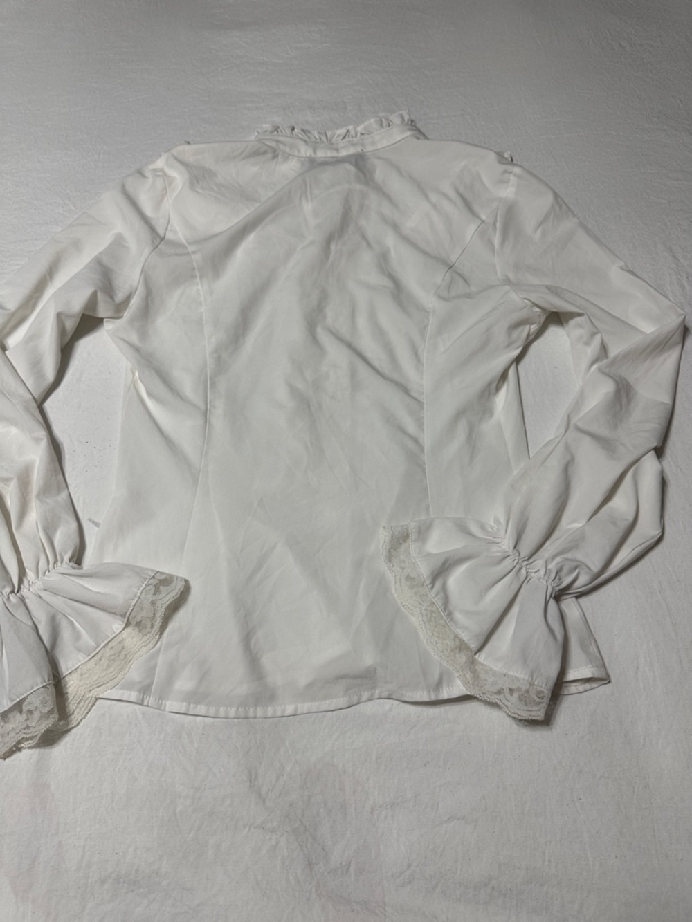 Lace-Trim Ruffled Button-Up Blouse in White - Picture 6 of 6